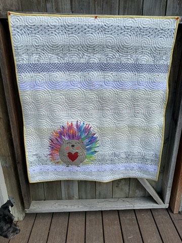 Full front view of Michele Urbany Neely Puluti’s Hedgehog Baby Quilt